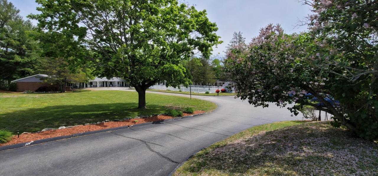 The Tallwood Motel Wells Bagian luar foto